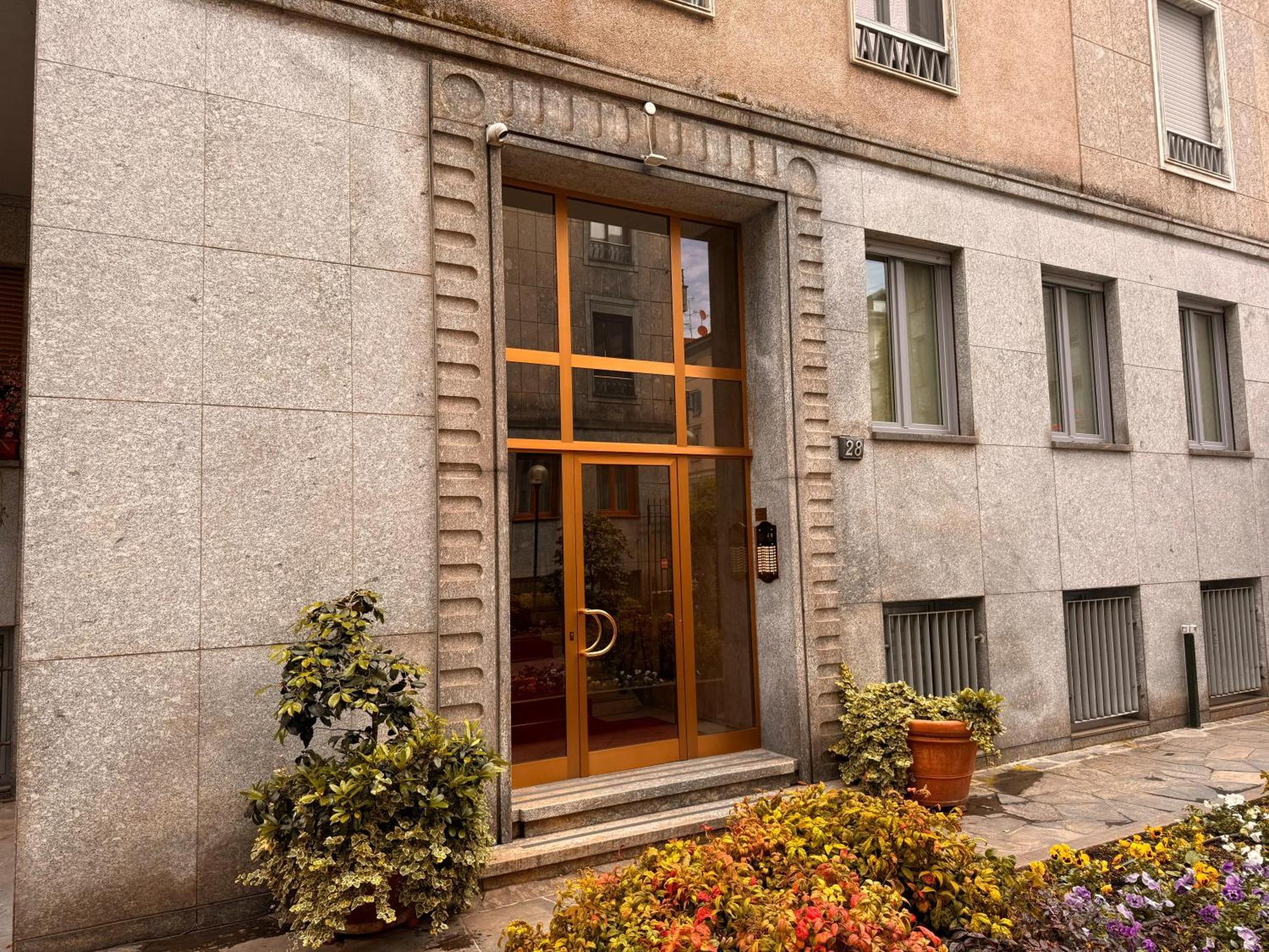 San Babila Design Apartment R&R Milan Exterior photo